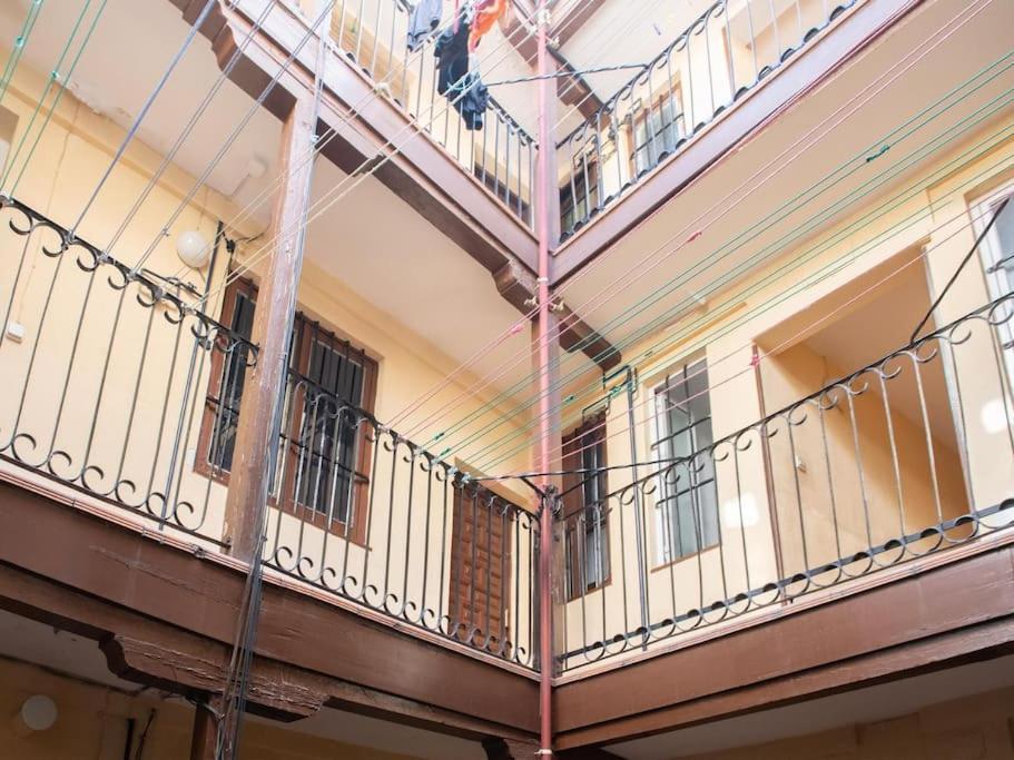 Apartamento A 2 Minutos De Lavapies, Madrid Apartment Exterior photo
